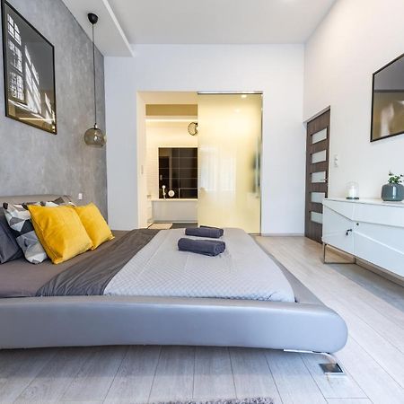 Luxury Nova Home Next To The New York Cafe Budapest Bagian luar foto